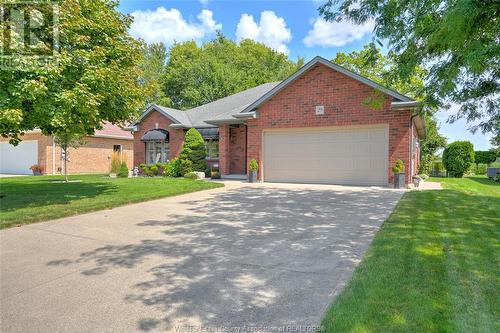 29 Golfview Drive, Kingsville, ON - Outdoor With Facade