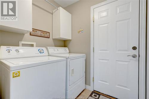 29 Golfview Drive, Kingsville, ON - Indoor Photo Showing Laundry Room