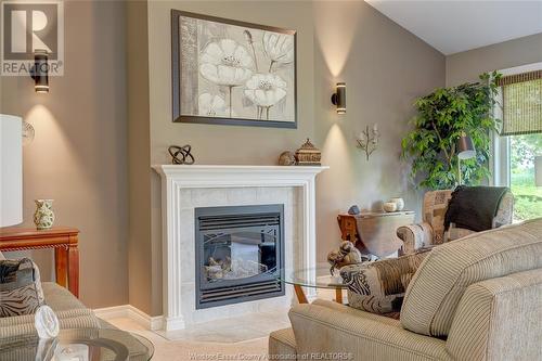 29 Golfview Drive, Kingsville, ON - Indoor Photo Showing Living Room With Fireplace