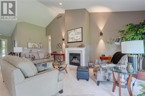 29 Golfview Drive, Kingsville, ON - Indoor Photo Showing Living Room With Fireplace