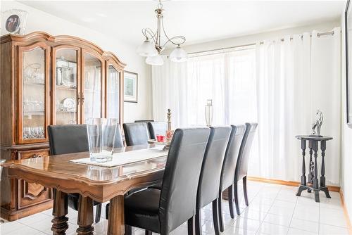 5347 Elm Street, Niagara Falls, ON - Indoor Photo Showing Dining Room