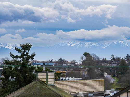 212-3008 Washington Ave, Victoria, BC - Outdoor With View