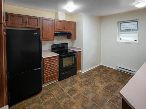 212-3008 Washington Ave, Victoria, BC - Indoor Photo Showing Kitchen