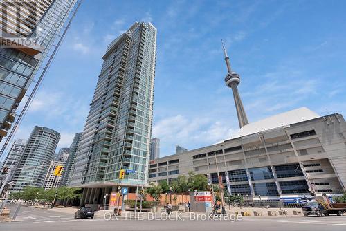 3803 - 81 Navy Wharf Court, Toronto (Waterfront Communities), ON - Outdoor With Facade