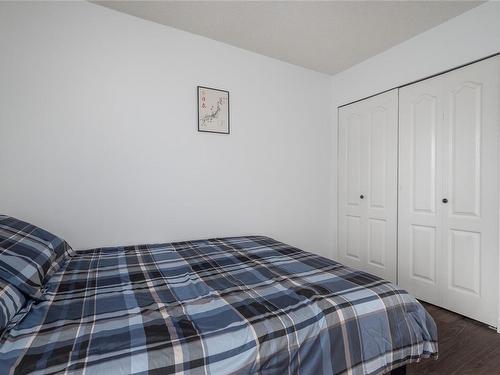 205B-6231 Blueback Rd, Nanaimo, BC - Indoor Photo Showing Bedroom