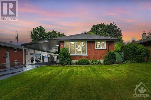 Charming mid-century bungalow with modern updates, nestled in a serene neighborhood. - 1155 Minnetonka Road, Ottawa, ON - Outdoor