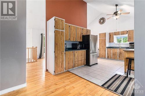 5055 Loggers Way, Ottawa, ON - Indoor Photo Showing Kitchen