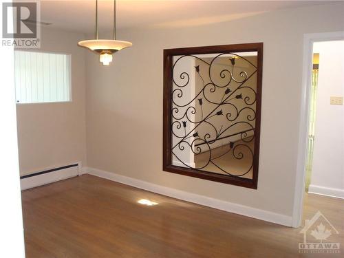 Formal dining room - 628 Thessaly Circle, Ottawa, ON - Indoor Photo Showing Other Room