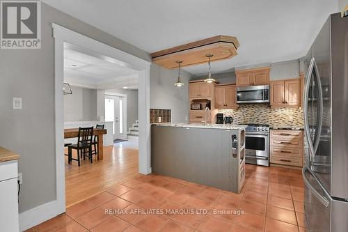 3993 Chapel Road, South Glengarry, ON - Indoor Photo Showing Kitchen With Upgraded Kitchen