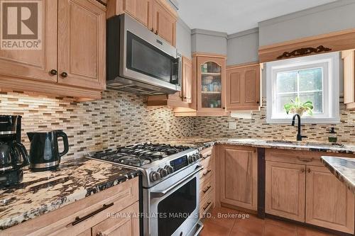 3993 Chapel Road, South Glengarry, ON - Indoor Photo Showing Kitchen With Upgraded Kitchen