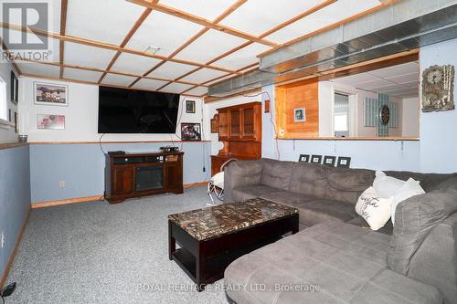 277 Crosby Drive, Kawartha Lakes (Bobcaygeon), ON - Indoor Photo Showing Living Room