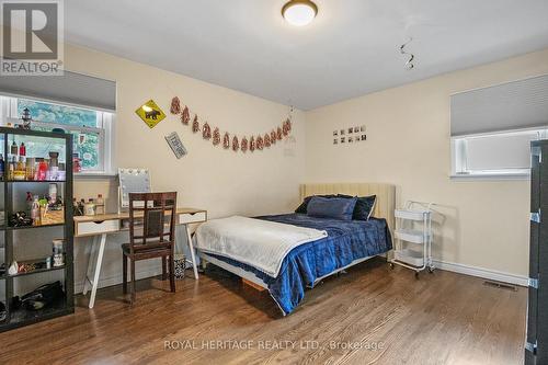 126 Adelaide Street N, Kawartha Lakes (Lindsay), ON - Indoor Photo Showing Bedroom