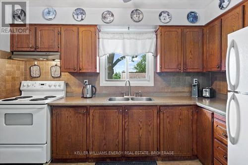 131 - 1100 Oxford Street, Oshawa (Lakeview), ON - Indoor Photo Showing Kitchen With Double Sink