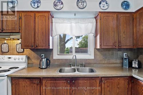 131 - 1100 Oxford Street, Oshawa (Lakeview), ON - Indoor Photo Showing Kitchen With Double Sink