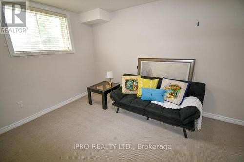 1353 Michael Circle N, London, ON - Indoor Photo Showing Bedroom