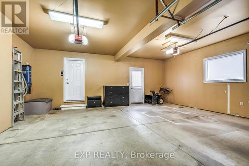 7689 Mount Carmel Boulevard, Niagara Falls, ON - Indoor Photo Showing Garage