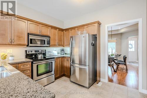 37 Moonbeam Drive, Hamilton (Kernighan), ON - Indoor Photo Showing Kitchen With Stainless Steel Kitchen