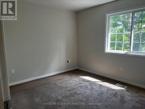 B10 - 155 Highland Crescent, Kitchener, ON - Indoor Photo Showing Other Room