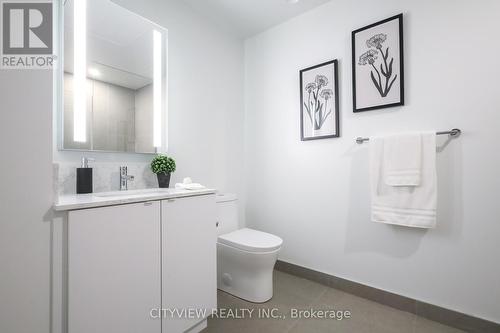 Lph14 - 270 Dufferin Street, Toronto (South Parkdale), ON - Indoor Photo Showing Bathroom