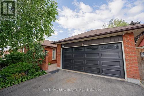 58 Blackthorn Lane, Brampton (Brampton North), ON - Outdoor