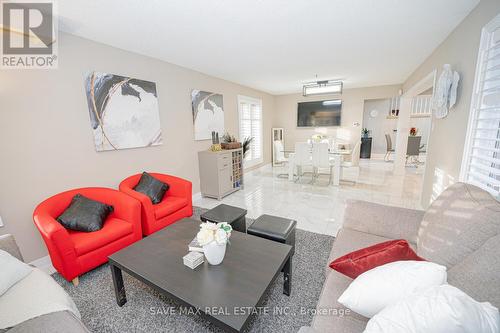 58 Blackthorn Lane, Brampton (Brampton North), ON - Indoor Photo Showing Living Room