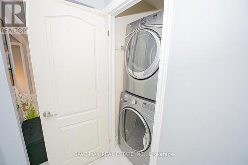 58 Blackthorn Lane, Brampton (Brampton North), ON - Indoor Photo Showing Laundry Room