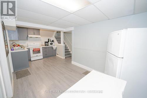 58 Blackthorn Lane, Brampton (Brampton North), ON - Indoor Photo Showing Kitchen