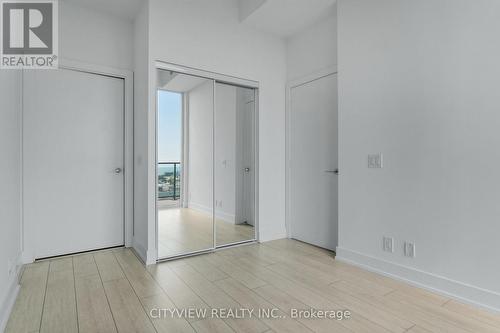 1104 - 270 Dufferin Street, Toronto, ON - Indoor Photo Showing Other Room