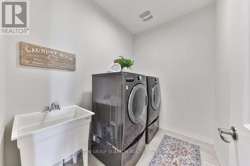 104 Bowbeer Road, Oakville, ON - Indoor Photo Showing Laundry Room