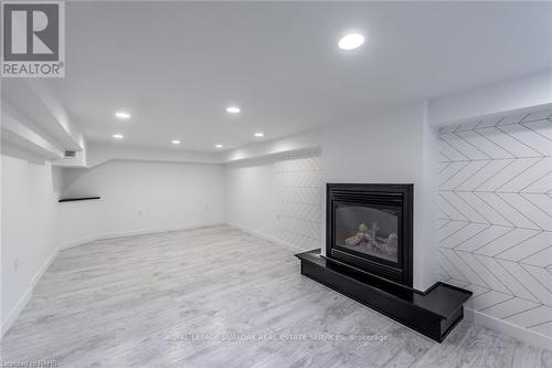 Lower - 257 East 17Th Street, Hamilton (Inch Park), ON - Indoor With Fireplace