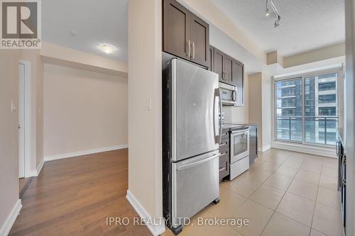 1806 - 4065 Brickstone Mews, Mississauga (City Centre), ON - Indoor Photo Showing Kitchen