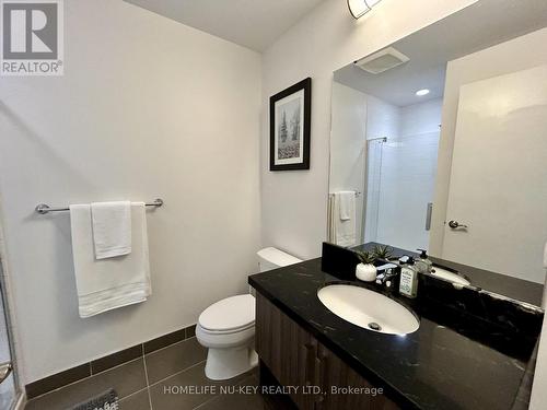 307 - 40 Horseshoe Boulevard, Oro-Medonte, ON - Indoor Photo Showing Bathroom