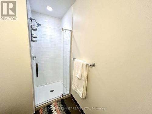 307 - 40 Horseshoe Boulevard, Oro-Medonte, ON - Indoor Photo Showing Bathroom