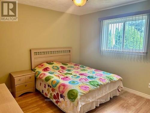 2381 9Th Avenue E, Owen Sound, ON - Indoor Photo Showing Bedroom