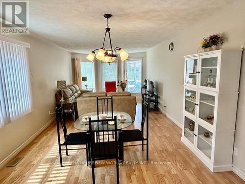 2381 9Th Avenue E, Owen Sound, ON - Indoor Photo Showing Dining Room