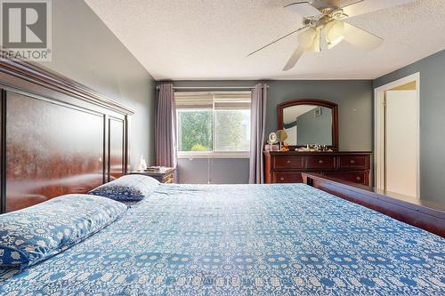 1910 Dalhousie Crescent, Oshawa, ON - Indoor Photo Showing Bedroom