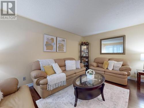 21 Bornholm Drive, Toronto (Rouge), ON - Indoor Photo Showing Living Room