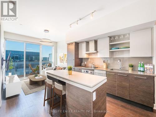 Ph02 - 1030 King Street, Toronto (Niagara), ON - Indoor Photo Showing Kitchen