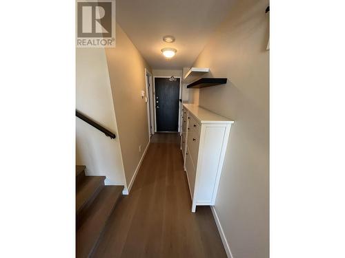 15Fl 8248 Lansdowne Road, Richmond, BC - Indoor