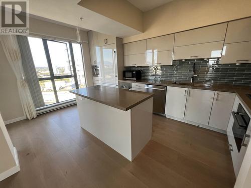 15Fl 8248 Lansdowne Road, Richmond, BC - Indoor Photo Showing Kitchen With Double Sink