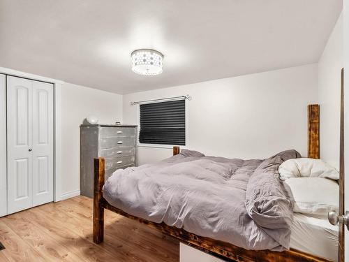 1391 Bostock Cres, Kamloops, BC - Indoor Photo Showing Bedroom