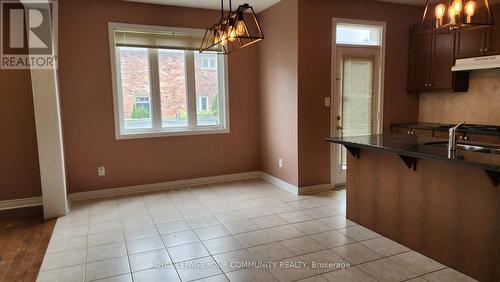 3 Prince Of Wales Drive, Markham (Victoria Square), ON - Indoor Photo Showing Kitchen