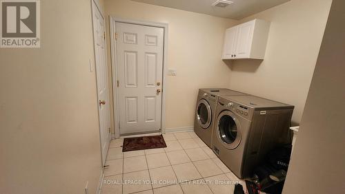 3 Prince Of Wales Drive, Markham (Victoria Square), ON - Indoor Photo Showing Laundry Room