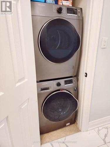 206 - 960 Bloor Street, Mississauga, ON - Indoor Photo Showing Laundry Room