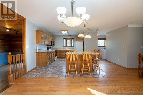 6198  3/93 Highway, Cranbrook, BC - Indoor Photo Showing Dining Room