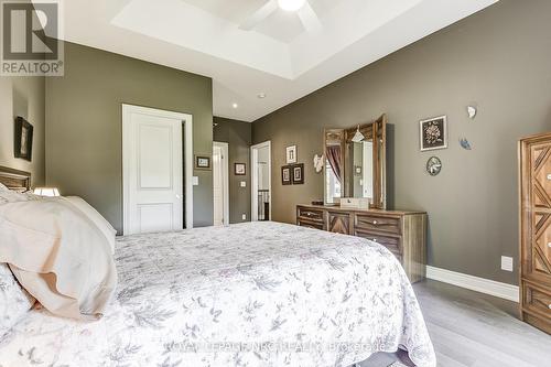 8 Cobblestone Drive, Niagara-On-The-Lake, ON - Indoor Photo Showing Bedroom