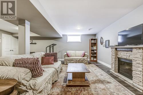 8 Cobblestone Drive, Niagara-On-The-Lake, ON - Indoor With Fireplace