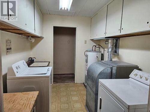 3441 River Road, Keremeos, BC - Indoor Photo Showing Laundry Room