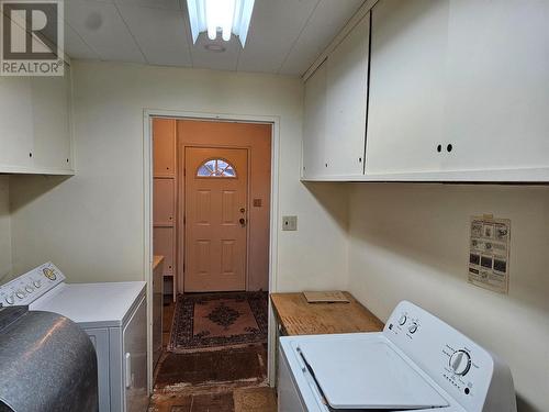 3441 River Road, Keremeos, BC - Indoor Photo Showing Laundry Room