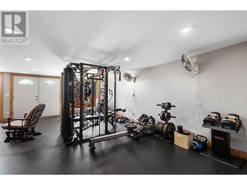 2943 Hopwood Road, Lee Creek, BC - Indoor Photo Showing Gym Room